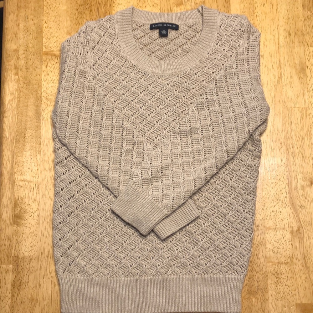 Banana Republic Women’s Size Small Tan Sweater
